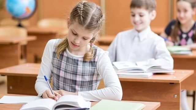 Собираем ребенка в школу: что нужно для комфорта в холода?
